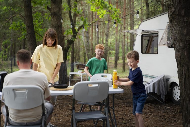 Camping mit Anhänger Urlaub