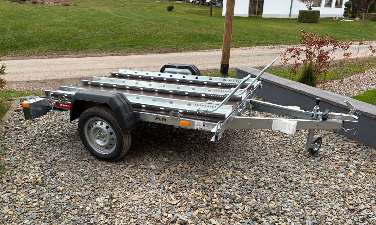 anhaenger hallenthal