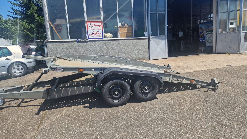 Autotransportanhänger in Bruchsal - Anhänger-mieten.org